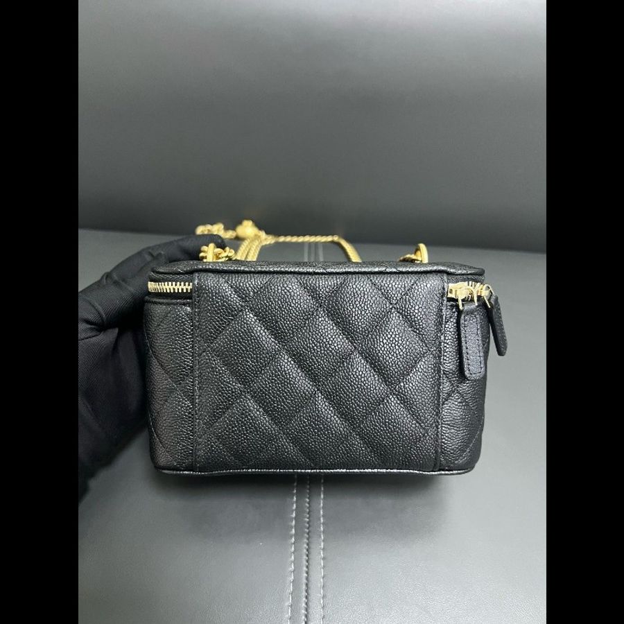 CHANEL vanity case-6
