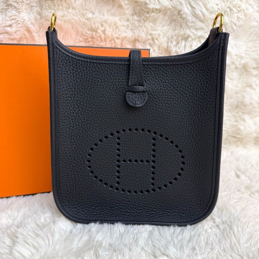 Hermès 黑色 Evelyne 16 亞馬遜肩背包 U stamp-1