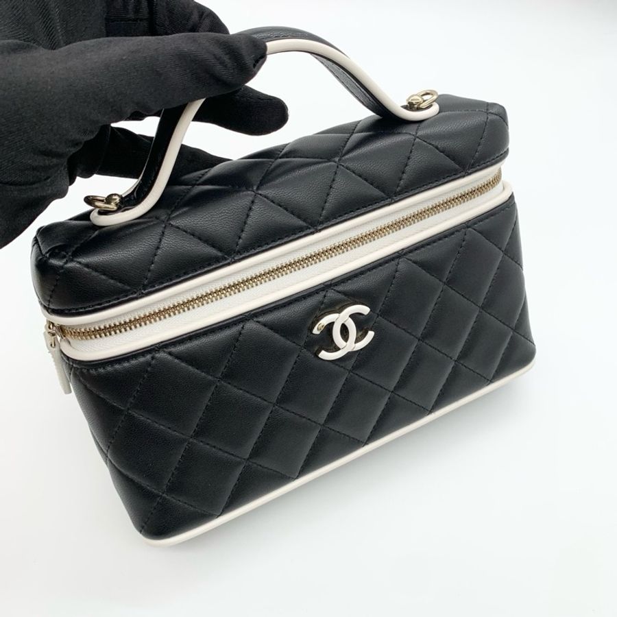 CHANEL香奈兒26S黑色拼白色羊皮 金扣LP飯盒包 成色:擱置品-6