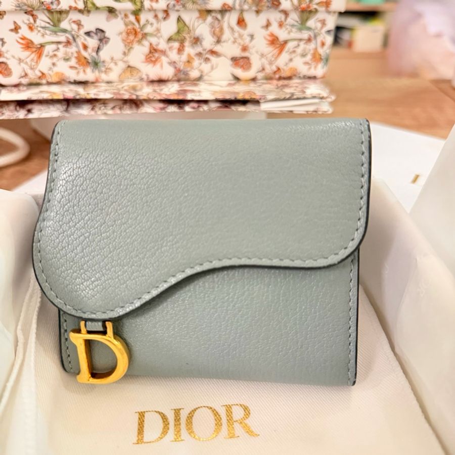 Dior 山羊皮 Saddle Lotus 錢包 (雲藍色)-1