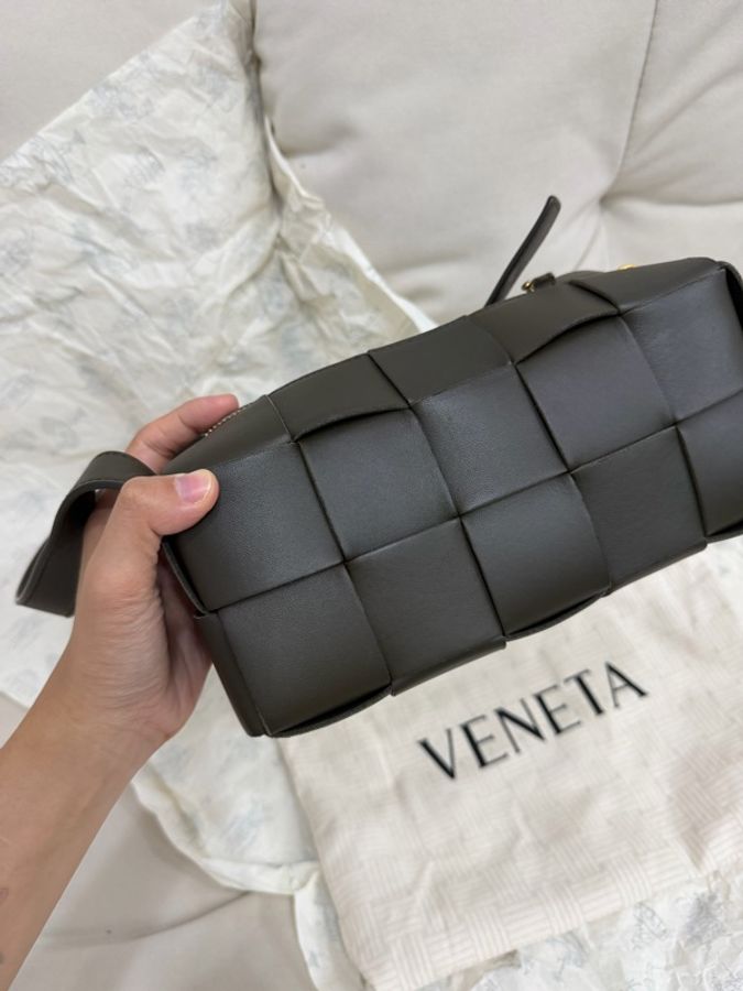 Bottega Veneta Brick Cassette 橄欖綠色 BV 手提 單肩包 Olive-10