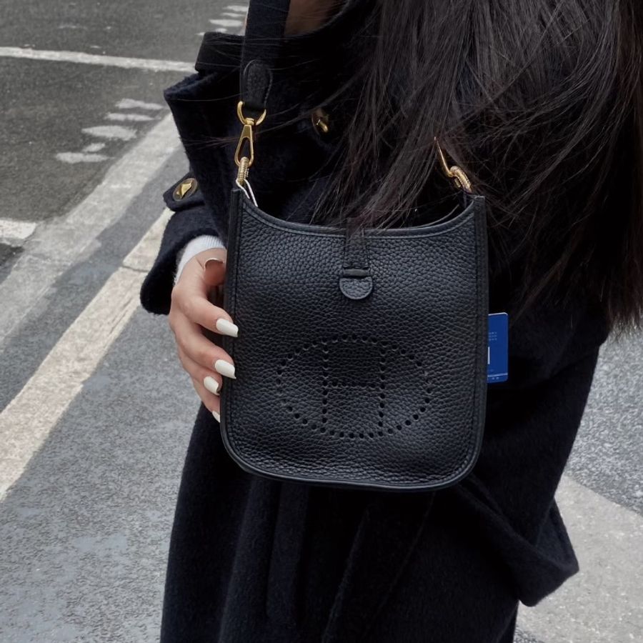 全新全配🖤#愛馬仕#黑金mini evelyne#U刻#2024購證-3
