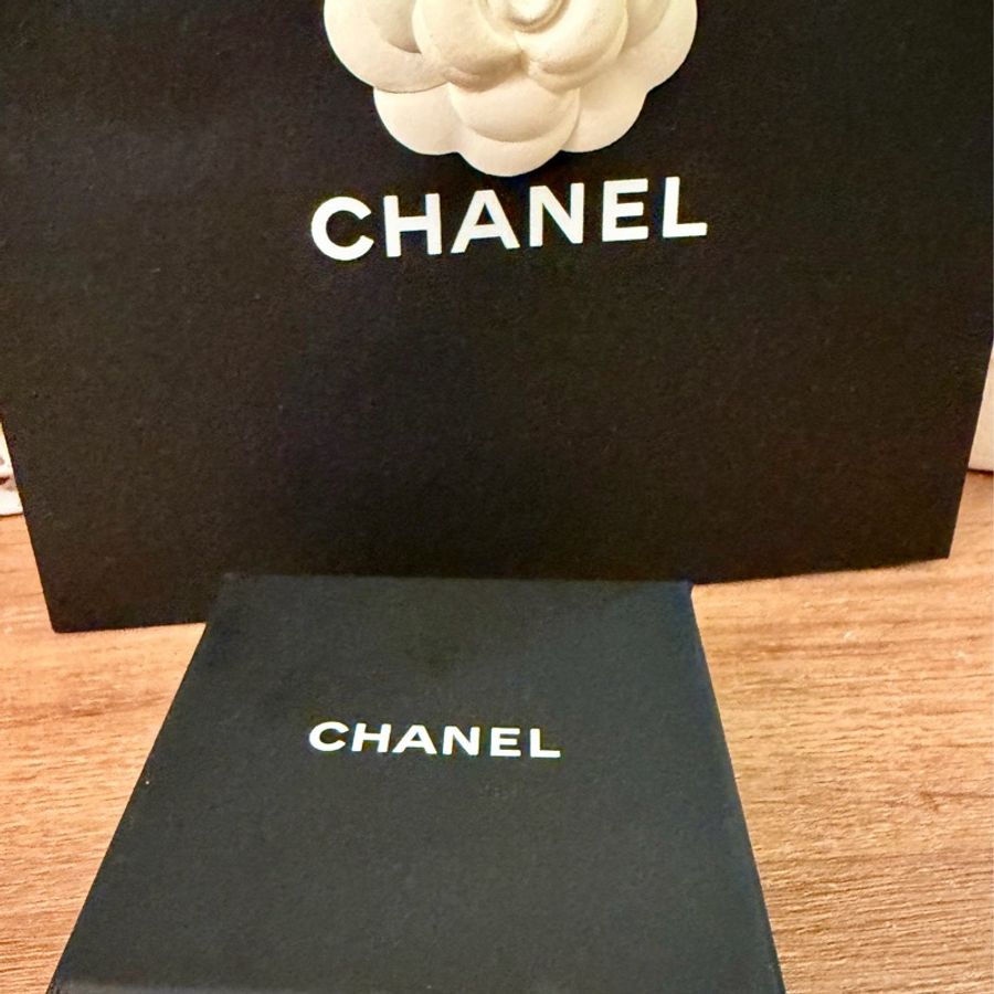 Chanel 胸針 雙C款香檳金 優雅大方 全新 3個月前購入-4