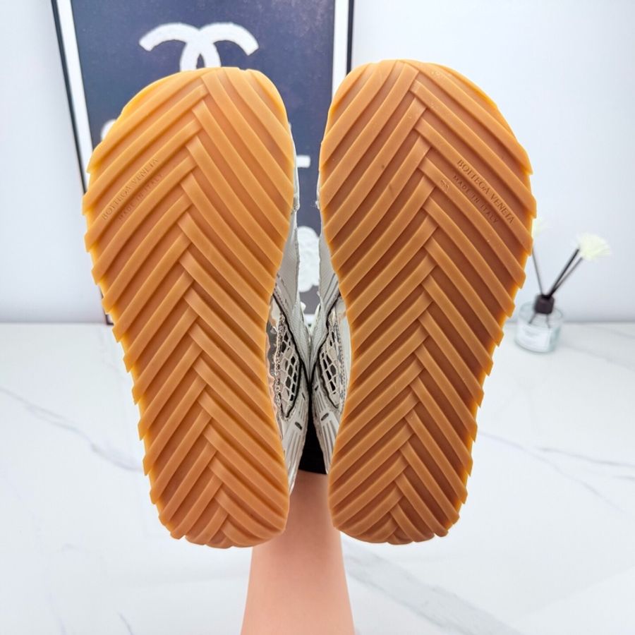 Bottega veneta葆蝶家 休閒鞋 38碼-7