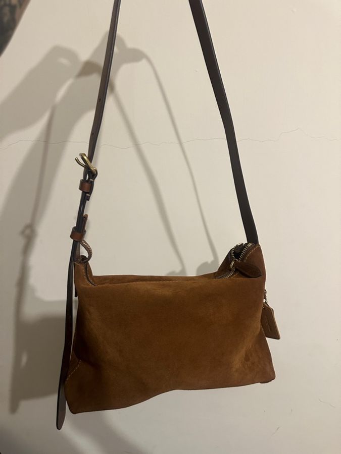 coach mott麂皮包-2