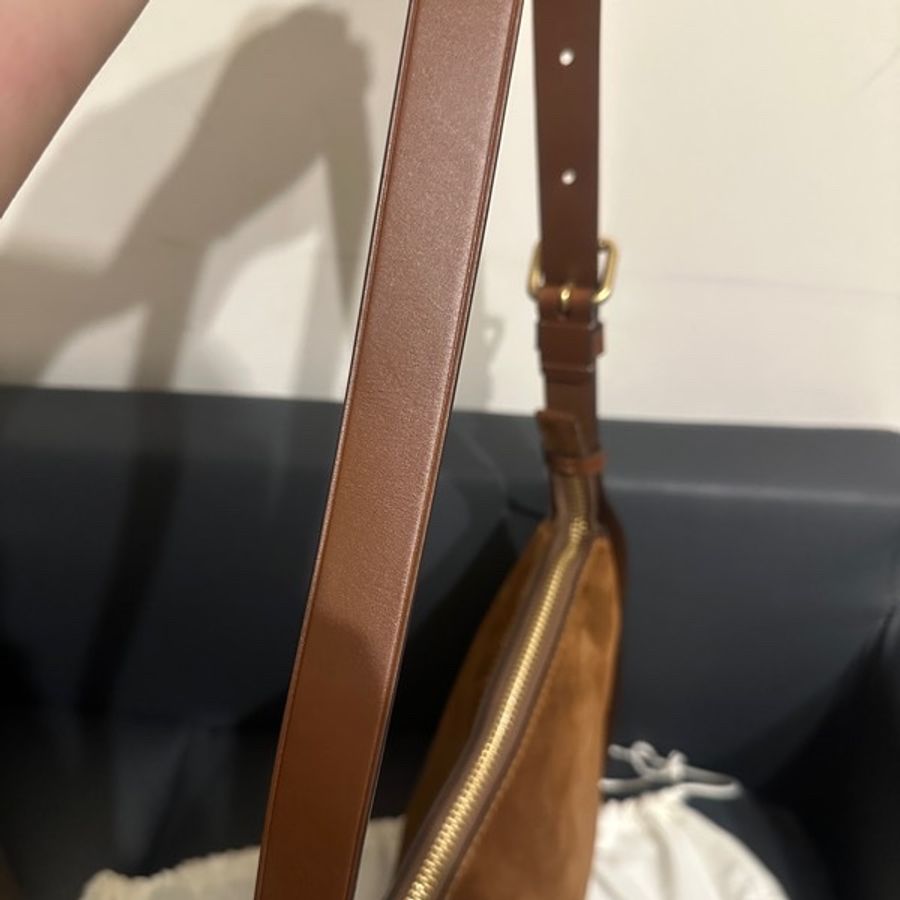 coach mott麂皮包-11