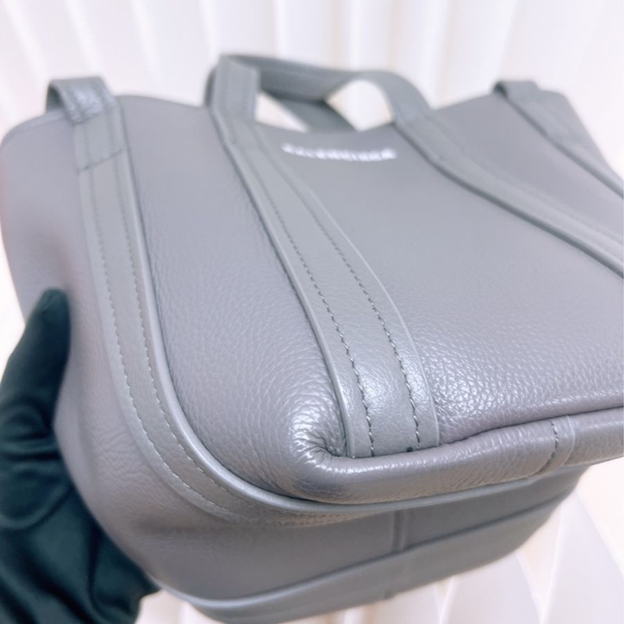 Balenciaga everyday xs north south 灰色托特包-4