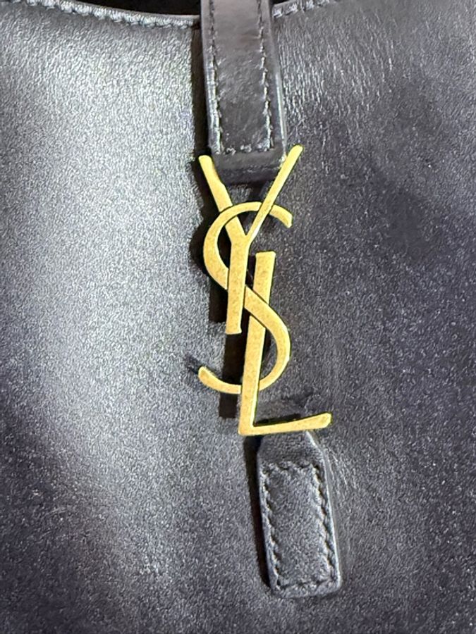 YSL |Saint Laurent|LE 5 A 7 小牛皮斜背手機包-1