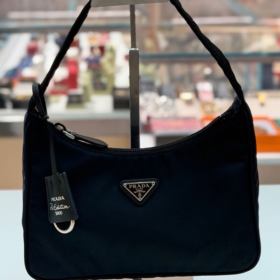 普拉達 Prada Hobo 2000 黑色尼龍腋下包-1
