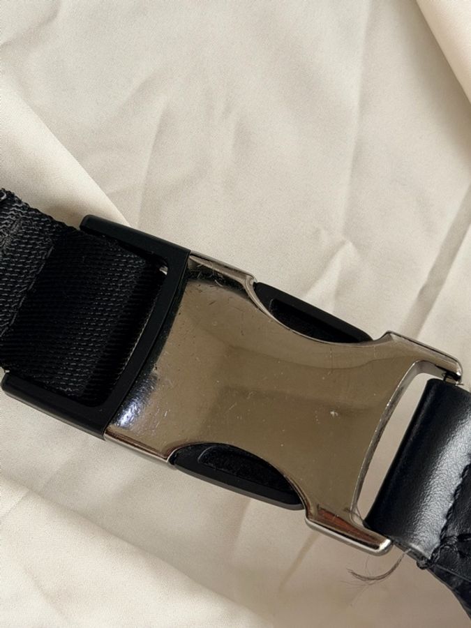LV Discovery PM 腰包 晶片款-13