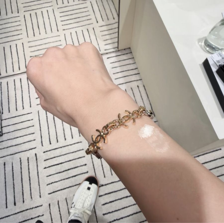 全新 Chanel 香奈兒 超美26P早春 金銀雙色 雙C手鏈-13
