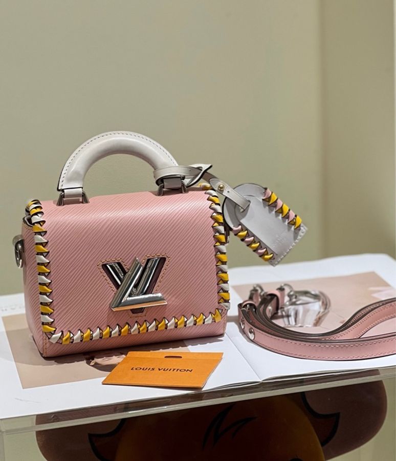 路易威登/Louis Vuitton Twist 粉色 水波紋 扭扭包 手提單肩包-0