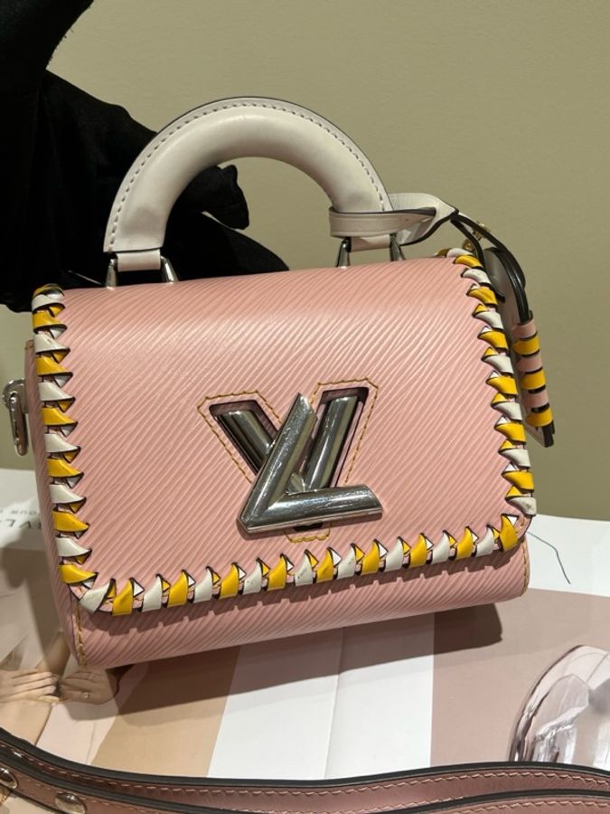 路易威登/Louis Vuitton Twist 粉色 水波紋 扭扭包 手提單肩包-1