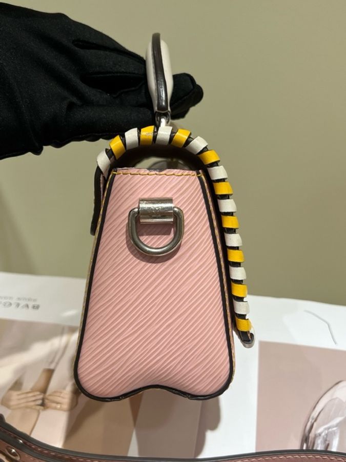 路易威登/Louis Vuitton Twist 粉色 水波紋 扭扭包 手提單肩包-2