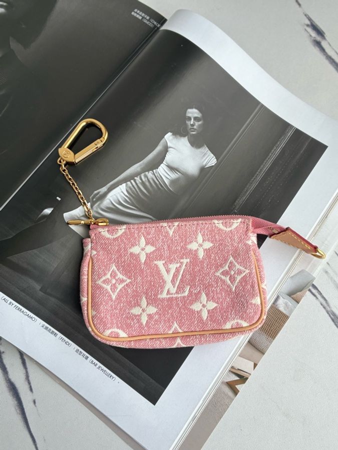 LV粉丹寧一字零錢包👛-0