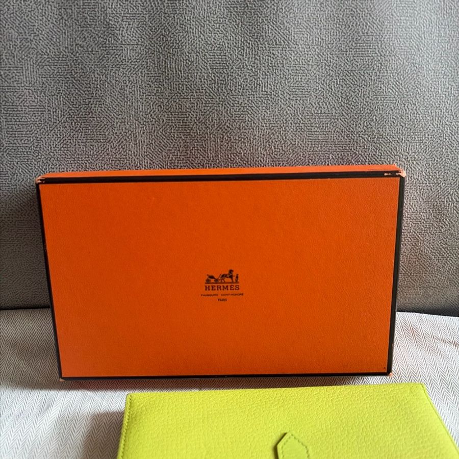 93%新Hermes Bearn long wallet 🍋愛馬士黃色Bearn 長夾-10