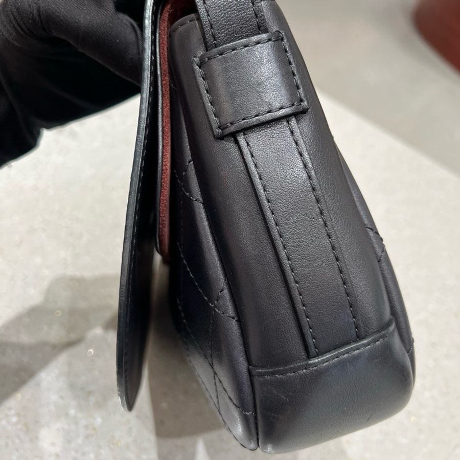 Chanel黑金荔枝紋牛皮馬鞍包郵差包斜挎包 金扣 附件:卡-3