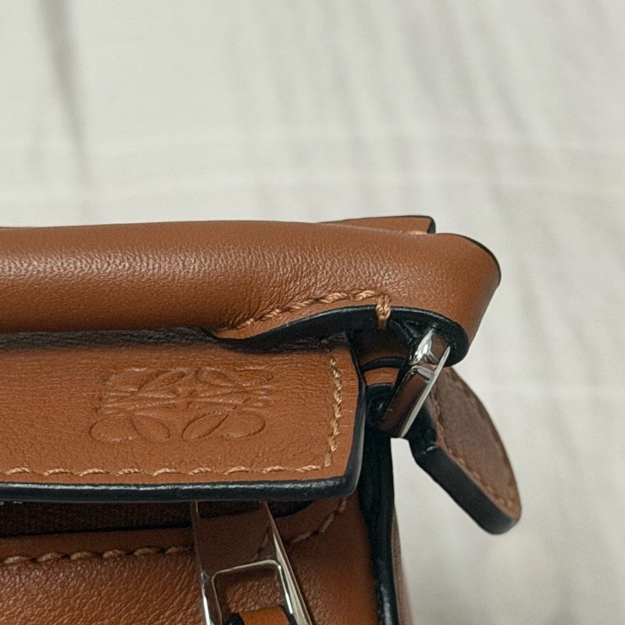 Loewe 超mini 斜背包-29