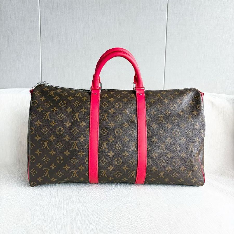 LV 老花Keepall50旅行袋 芯片款 老花拼紅 銀扣 50*29*24 99新配件鑰匙*2 鎖 肩帶 塵袋-4