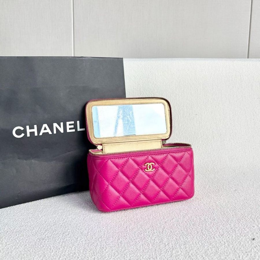 Chanel 金球盒子化妝包 玫紅色 金扣 羊皮 16*10*8  99新配件塵袋-7
