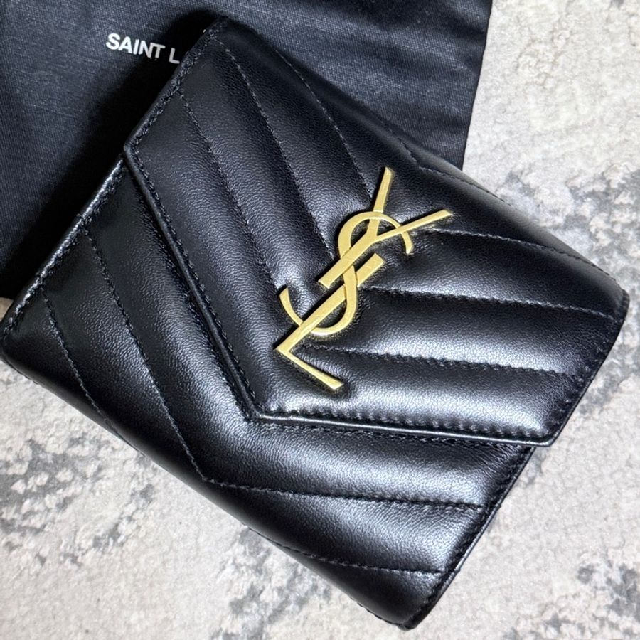 YSL 金字logo 羊皮三折開釦短夾 9新⬆️-11