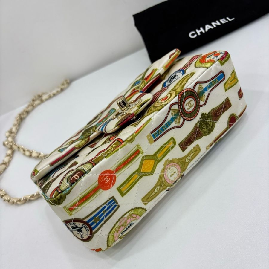 Chanel香奈兒限量限量 古巴系列 粉紅緞面 滿徽章cf大mini單肩包腋下包 23開-4