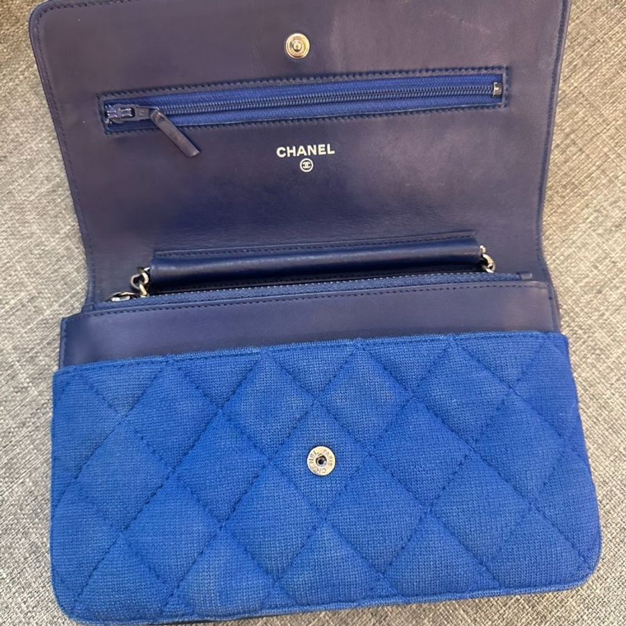 CHANEL 藍色2.55銀扣 woc-2