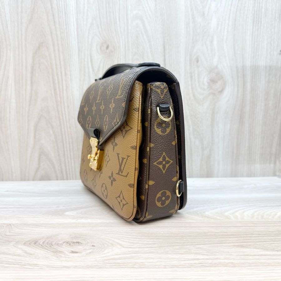 LV新款多種背法✨雙色Pochette Metis後背包M11941-6