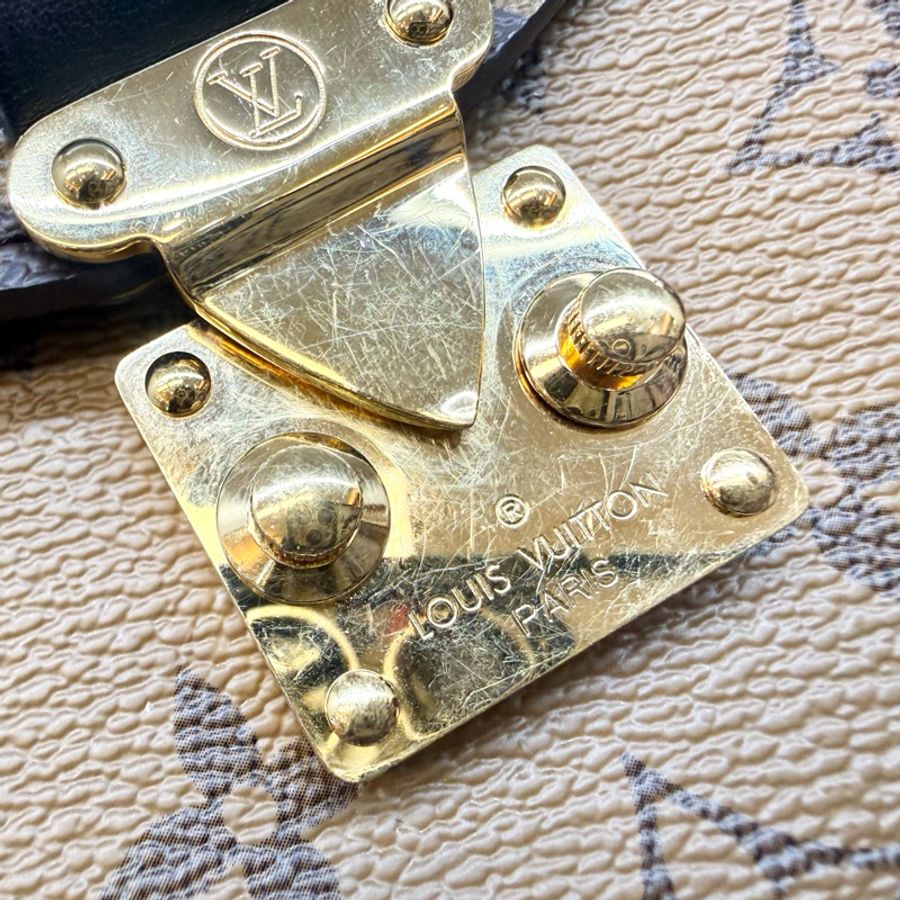 LV新款多種背法✨雙色Pochette Metis後背包M11941-21