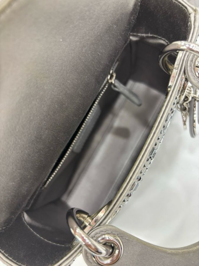 Dior迪奧 灰色綢緞三格水鑽lady戴妃包,19年標 尺寸17/14/7cm-8