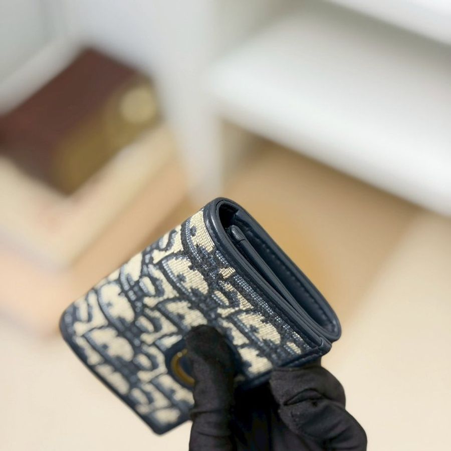 🏷Dior 迪奧.30 Montaigne Glycine 緹花卡夾零錢包-10