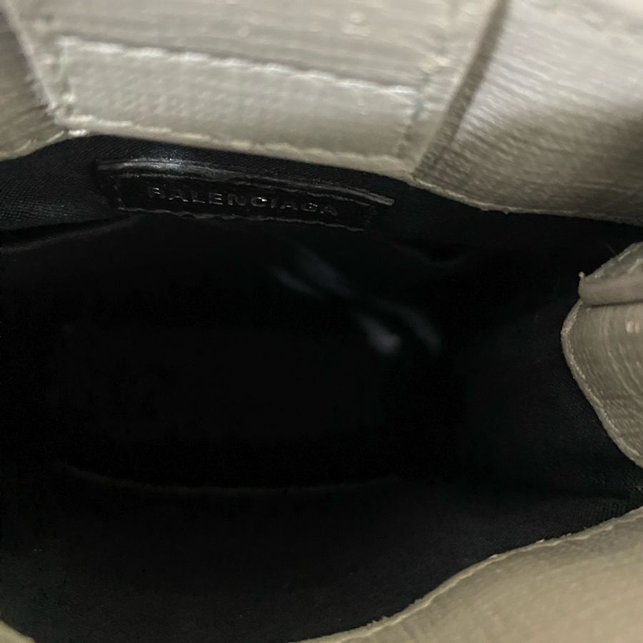 Balenciaga灰色手機包-6