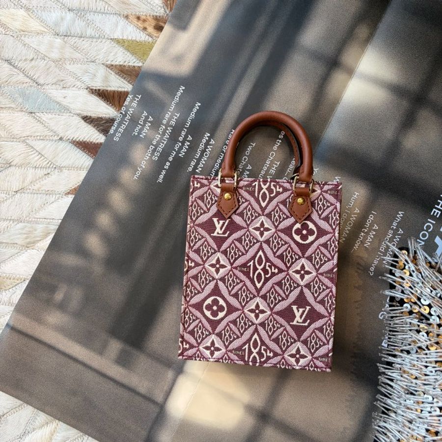 LV 1854 PETIT SAC PLAT-0