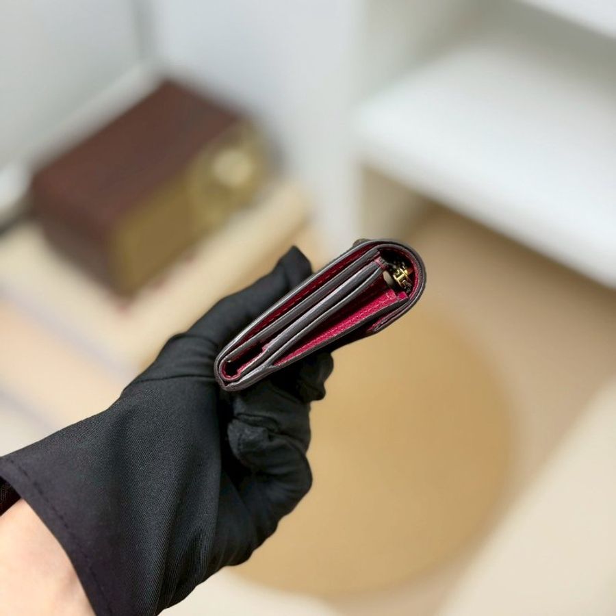 🏷LV 路易威登.Zoe Mini 三折短夾 酒紅色 M62932-3