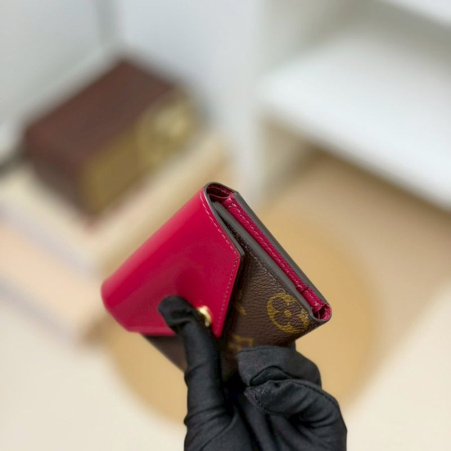 🏷LV 路易威登.Zoe Mini 三折短夾 酒紅色 M62932-9