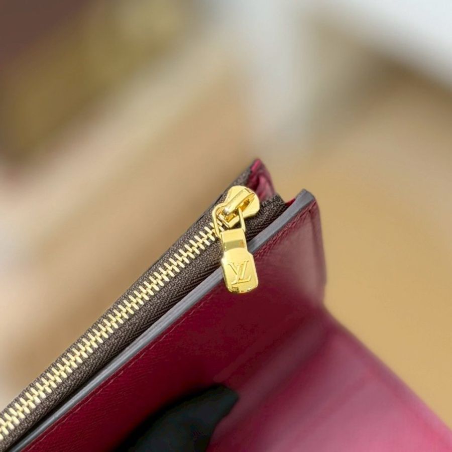 🏷LV 路易威登.Zoe Mini 三折短夾 酒紅色 M62932-17