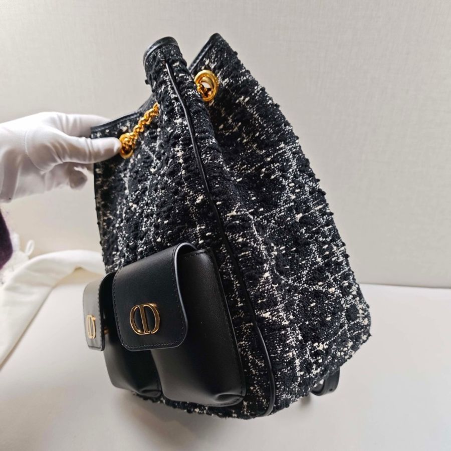 迪奧/Dior 中號 Dior Caro Multicarry 雙肩背包斜挎包 黑色粗花呢白色藤格紋圖案 金扣-2