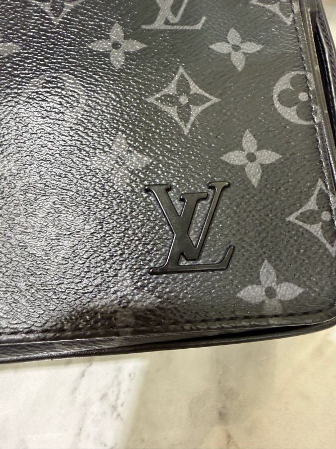 LV 黑灰原花District PM銀釦下蓋肩斜背郵差包M46255-5