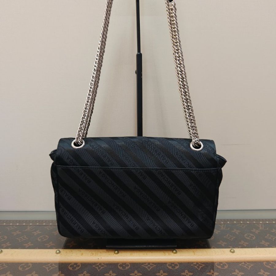 BALENCIAGA/巴黎世家LockRound黑銀尼龍緞面單肩斜挎包-1