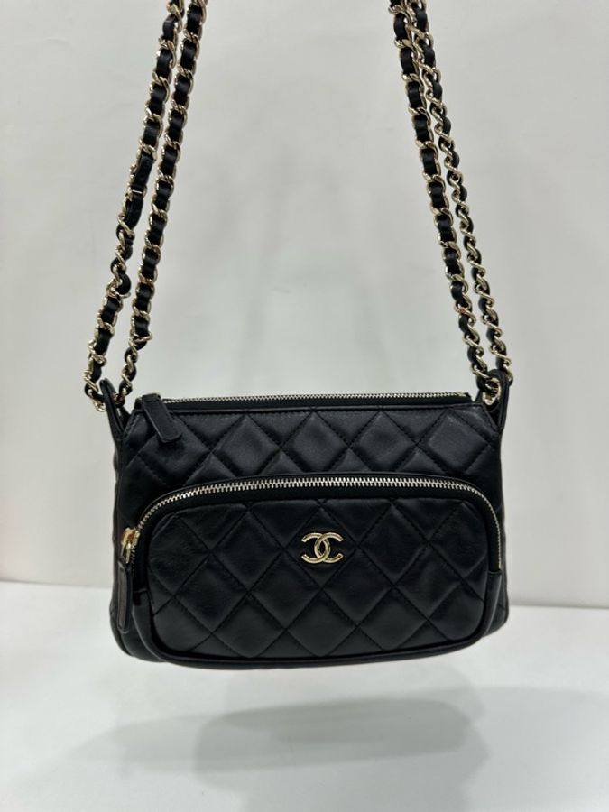 CHANEL香奈兒 Cruise相機包 25C 晶片款 黑金 亮面皺紋小羊皮 有購證 尺寸21*7.5*15-5
