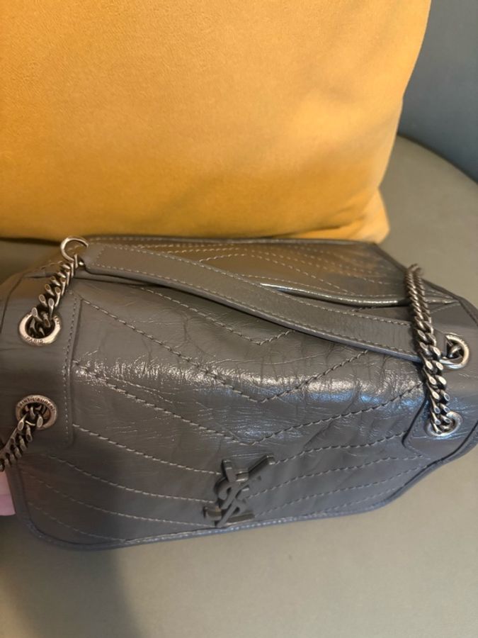 【專櫃正品】YSL Niki Baby 灰色銀鍊 2022年購入 附商品卡-9