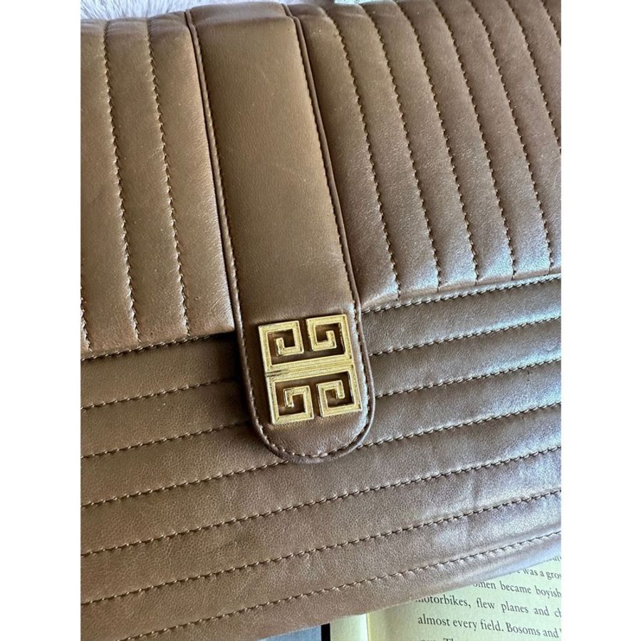 紀梵希 Givenchy 日本中古 絕版 古董 Vintage 4G 絎縫皮革翻蓋包 中古包 斜挎包-2