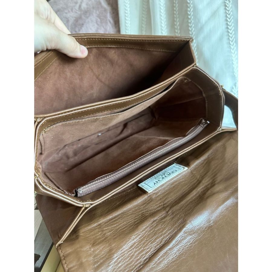 紀梵希 Givenchy 日本中古 絕版 古董 Vintage 4G 絎縫皮革翻蓋包 中古包 斜挎包-13