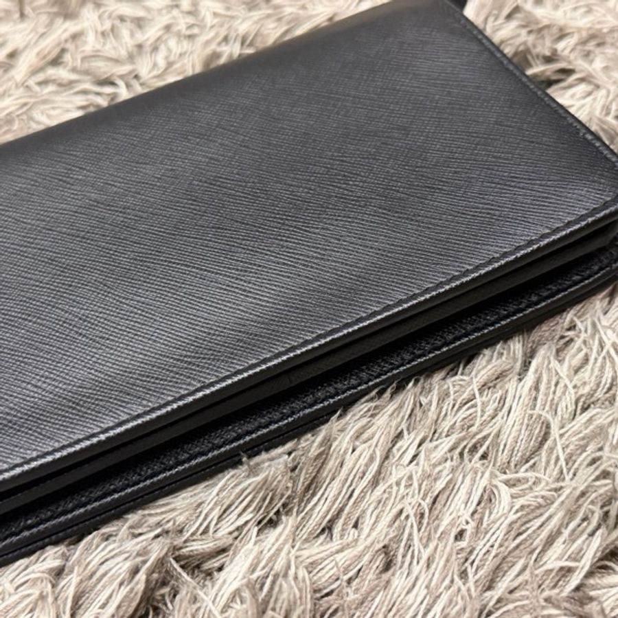 PRADA 普拉達 Saffiano 穿釦三角牌防刮牛皮雙層手拿/鍊包(黑色)-6