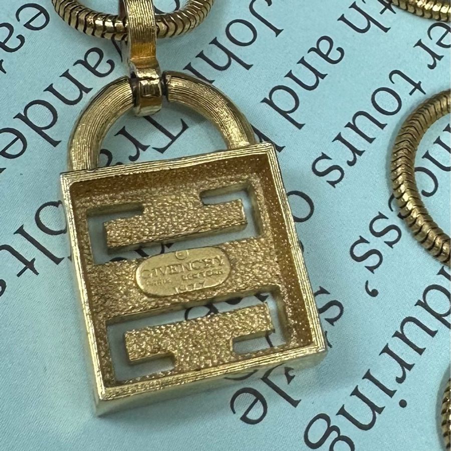 紀梵希 Givenchy 日本中古 絕版 古董 Vintage 4G 鎖頭金屬項鍊-8
