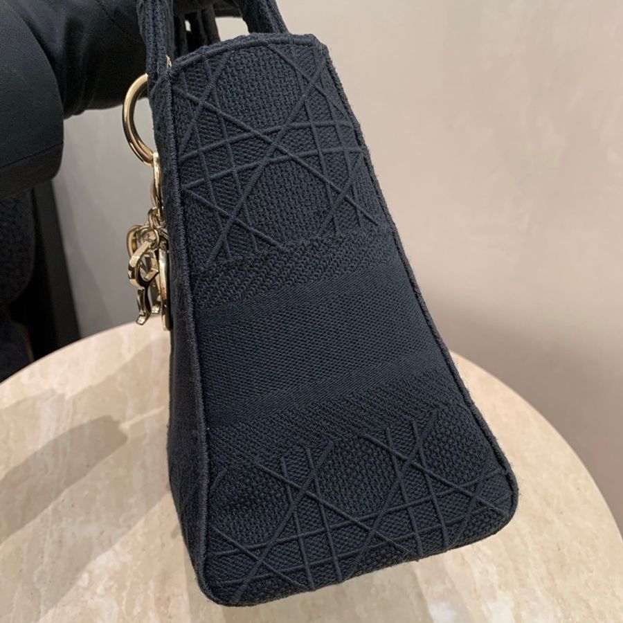 Dior 迪奧 中號 Lady D-Lite 手袋 中號黑色格紋刺繡戴妃包 手提包單肩包斜挎包 銀扣 附件:肩帶 塵袋-2