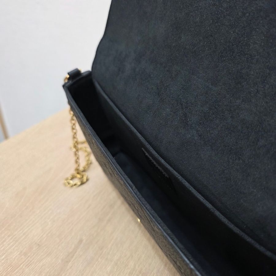 [品況優🥨專櫃銷量王] LV黑牛皮壓紋三合一斜背鍊包WOC-11