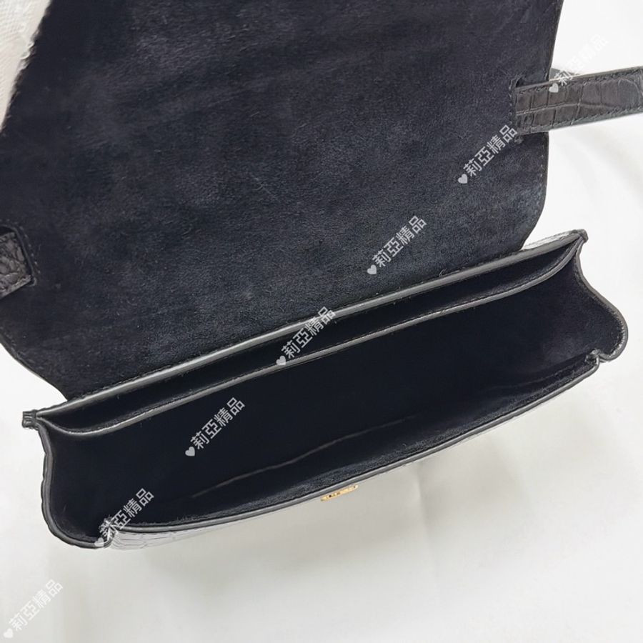 莉亞精品♡ YSL 619740 kaia小號鰐魚壓紋馬鞍包 二手美包-15