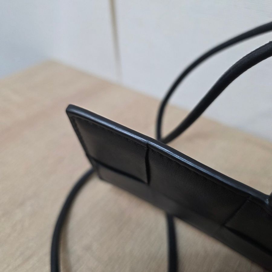 [少見好物🥨上班族愛用] BV黑大格編織牛皮CassetteBadge掛繩證件套-13