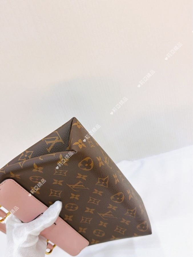 莉亞精品♡ Lv M44080 Locky BB 粉色 二手美包-12
